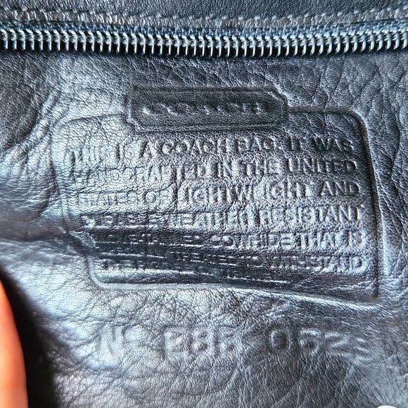 Coach Vintage Large Leather Backpack - Picture 12 of 17